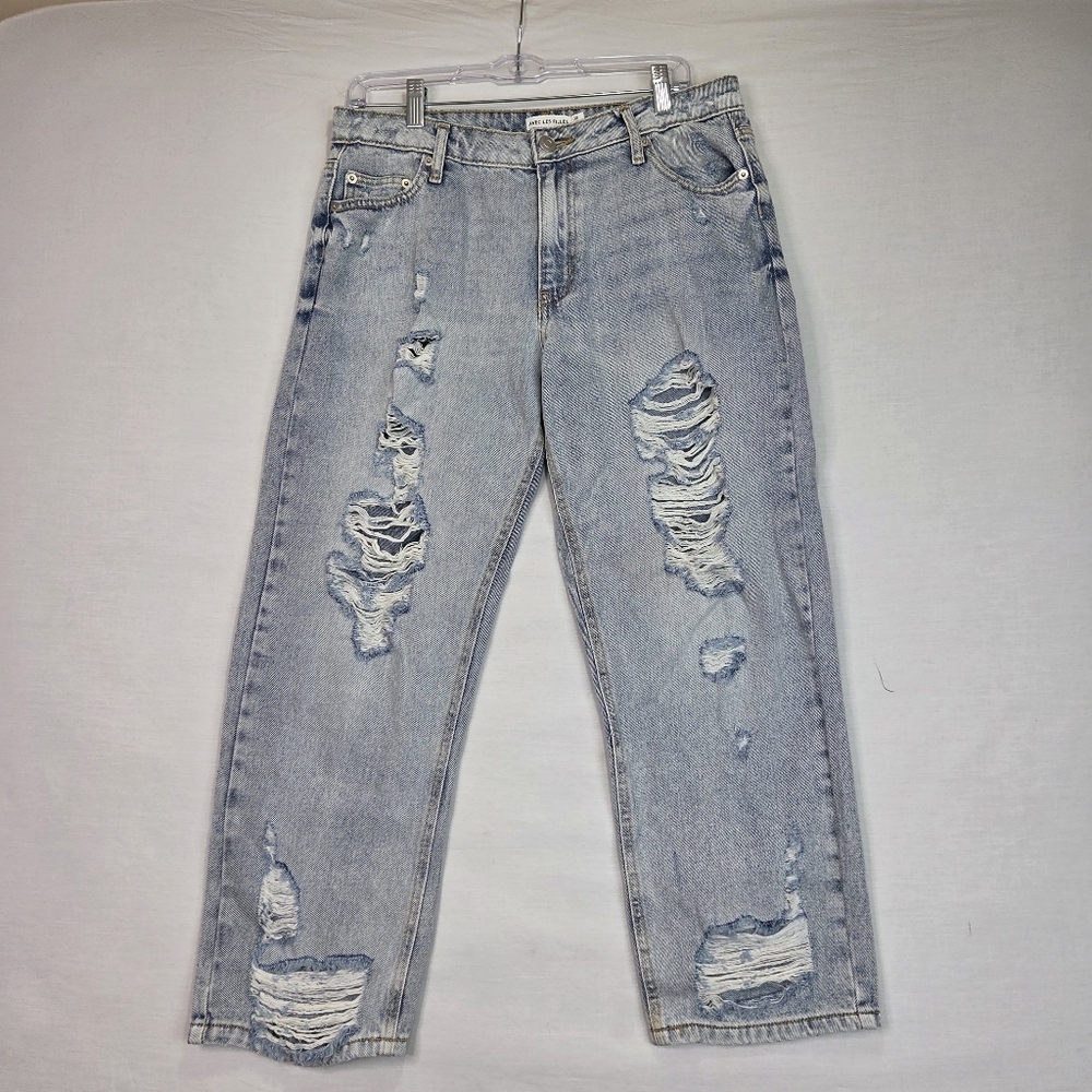 Avec Les Filles Distressed Straight Leg Jeans Size 30 Light Wash 100% Cotton